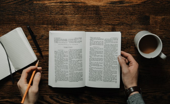 andrik-langfield-1-YQiOijio8-unsplash